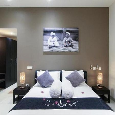 Gili Pearl Three Bedroom Villa กีลีตราวางัน ภายนอก รูปภาพ