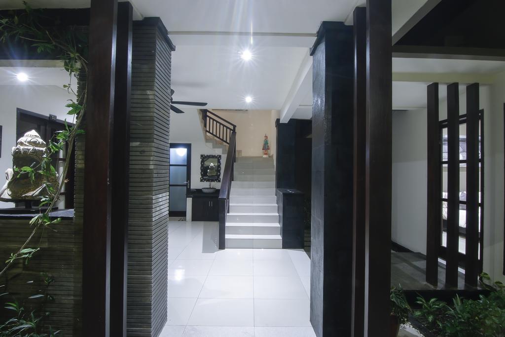 Gili Pearl Three Bedroom Villa กีลีตราวางัน ภายนอก รูปภาพ