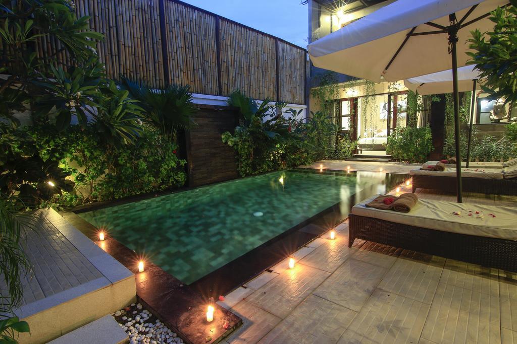 Gili Pearl Three Bedroom Villa กีลีตราวางัน ภายนอก รูปภาพ