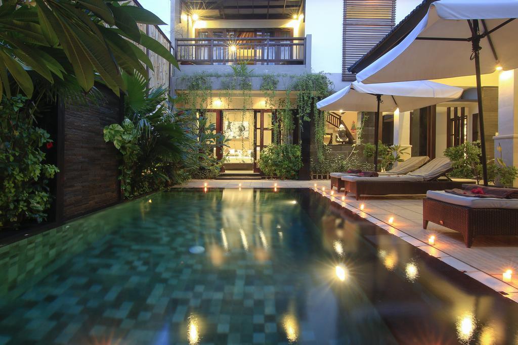 Gili Pearl Three Bedroom Villa กีลีตราวางัน ภายนอก รูปภาพ