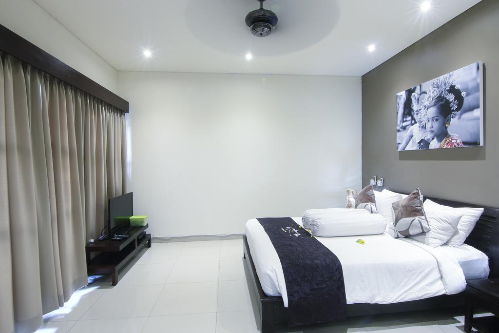 Gili Pearl Three Bedroom Villa กีลีตราวางัน ภายนอก รูปภาพ