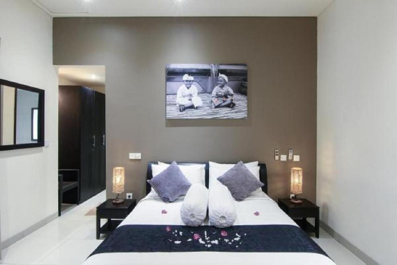 Gili Pearl Three Bedroom Villa กีลีตราวางัน ภายนอก รูปภาพ